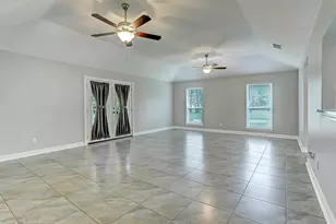 1211 Diablo Dr, Houston, TX 77532 - Photo 2