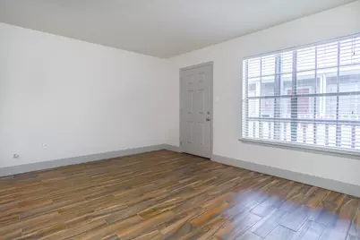 600 19th Street #5, Galveston, TX 77550 - Photo 4