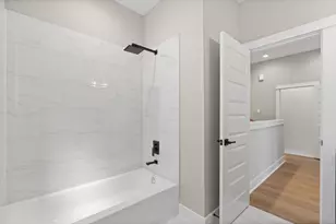 5815 Highland Sun Ln, Houston, TX 77091 - Photo 34