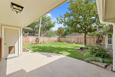 1811 Laguna Meadows Ln, Houston, TX 77094 - Photo 24