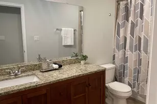 2010 Caplin St, Houston, TX 77026 - Photo 32
