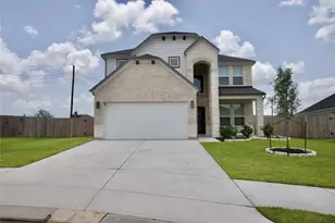 3207 Tilley Dr, Rosenberg, TX 77471 - Photo 2