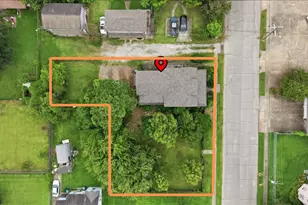 605 3rd St, Orange, TX 77630 - Photo 6