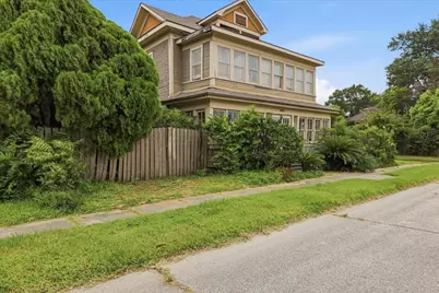 605 3rd Street, Orange, TX 77630 - Photo 8
