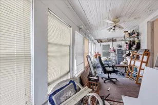 605 3rd St, Orange, TX 77630 - Photo 34