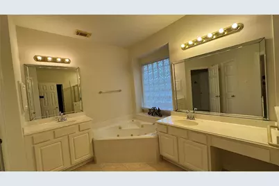 14902 Rock Mill Lane, Sugar Land, TX 77498 - Photo 28