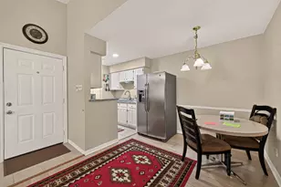 2120 Wilcrest Dr, Houston, TX 77042 - Photo 10