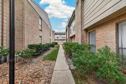 2120 Wilcrest Drive #220, Houston, TX 77042 - Photo 26