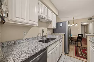 2120 Wilcrest Dr, Houston, TX 77042 - Photo 16