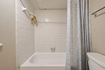 2120 Wilcrest Drive #220, Houston, TX 77042 - Photo 22