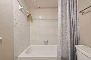 2120 Wilcrest Dr, Houston, TX 77042 - Photo 22