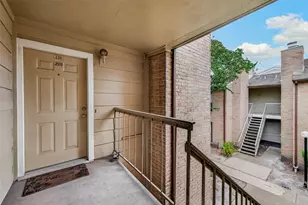 2120 Wilcrest Dr, Houston, TX 77042 - Photo 4