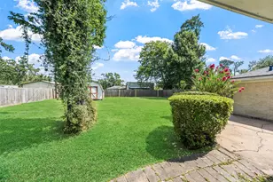 209 Pine Oak Dr, Highlands, TX 77562 - Photo 26