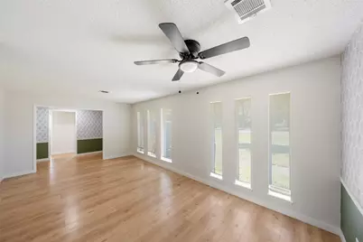 209 Pine Oak Drive, Highlands, TX 77562 - Photo 6