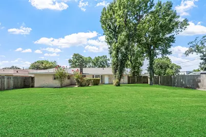 209 Pine Oak Drive, Highlands, TX 77562 - Photo 28