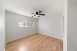 209 Pine Oak Dr, Highlands, TX 77562 - Photo 18