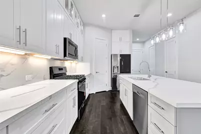 111 E 33rd Street #B, Houston, TX 77018 - Photo 10