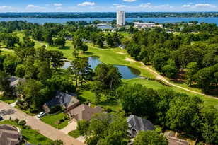 13731 Fountainview Dr, Montgomery, TX 77356 - Photo 2