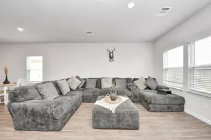 806 Brookside Dr, Dayton, TX 77535 - Photo 8