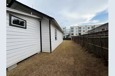 113 Delmar Street, Houston, TX 77011 - Photo 34