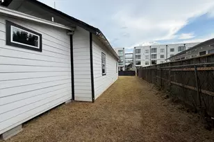 113 Delmar St, Houston, TX 77011 - Photo 34