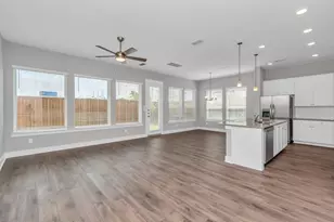 1417 Northern Brewer Trl, Houston, TX 77008 - Photo 4