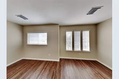 4919 Chase Wick Drive, Bacliff, TX 77518 - Photo 10