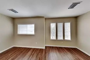 4919 Chase Wick Dr, Bacliff, TX 77518 - Photo 10