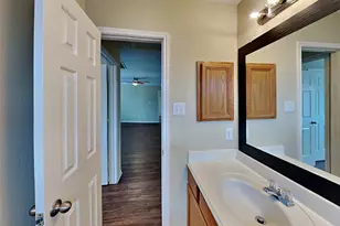 4919 Chase Wick Dr, Bacliff, TX 77518 - Photo 16