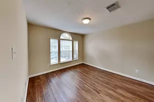 4919 Chase Wick Dr, Bacliff, TX 77518 - Photo 20