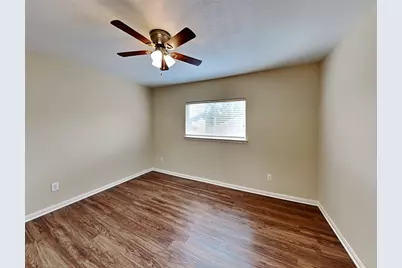 4919 Chase Wick Drive, Bacliff, TX 77518 - Photo 14