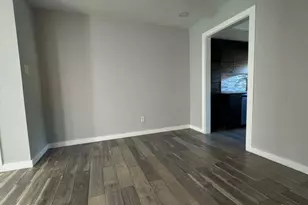 8299 Kingsbrook Rd, Houston, TX 77024 - Photo 24