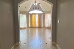 5219 Emerald Trace Ct, Sugar Land, TX 77479 - Photo 6