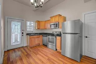 1017 11th St, Galveston, TX 77550 - Photo 8