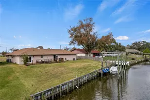 214 Yaupon Dr, Baytown, TX 77520 - Photo 16