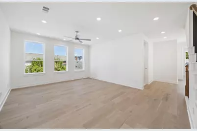 1321 Alexander Street, Houston, TX 77008 - Photo 12