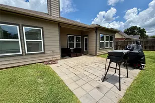 315 Woodhaven Dr, West Columbia, TX 77486 - Photo 26