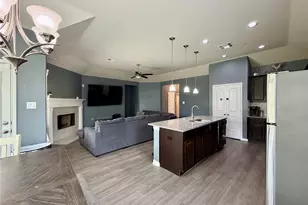315 Woodhaven Dr, West Columbia, TX 77486 - Photo 16