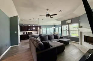 315 Woodhaven Dr, West Columbia, TX 77486 - Photo 14