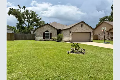 315 Woodhaven Drive, West Columbia, TX 77486 - Photo 1