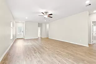 15550 Caramel Spgs Dr, Conroe, TX 77303 - Photo 4