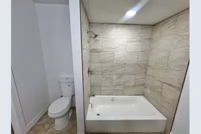 5 Colony Drive, Angleton, TX 77515 - Photo 10