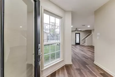 3816 Brandt Street, Houston, TX 77006 - Photo 2