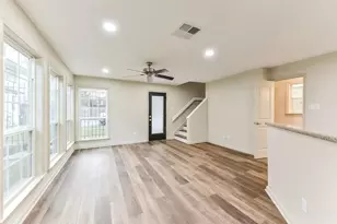 3816 Brandt St, Houston, TX 77006 - Photo 10