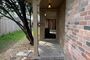 11007 Crinkleawn Dr, Houston, TX 77086 - Photo 2