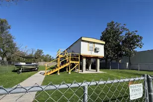 11509 Spicewood Ln, Houston, TX 77044 - Photo 2