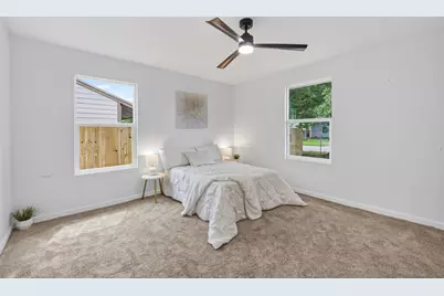 5719 Southwind Street, Houston, TX 77033 - Photo 20