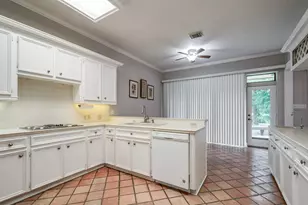 5406 Timber Shade Dr, Kingwood, TX 77345 - Photo 12