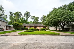 5406 Timber Shade Dr, Kingwood, TX 77345 - Photo 2