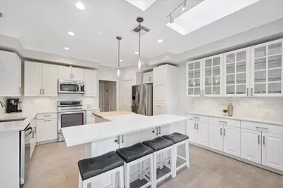 16802 Village Corner Court, Houston, TX 77059 - Photo 12